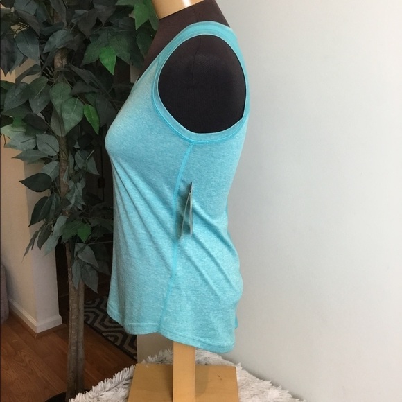 TEK Gear Tank with dry tek size XS NWT - Picture 5 of 16